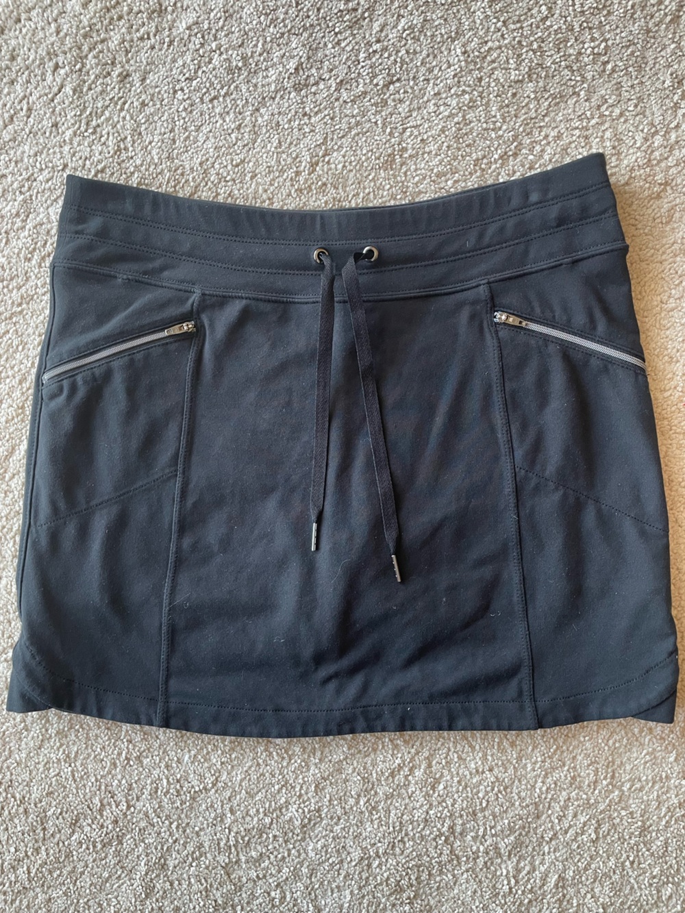 ATHLETA SKIRT - Small Women’s